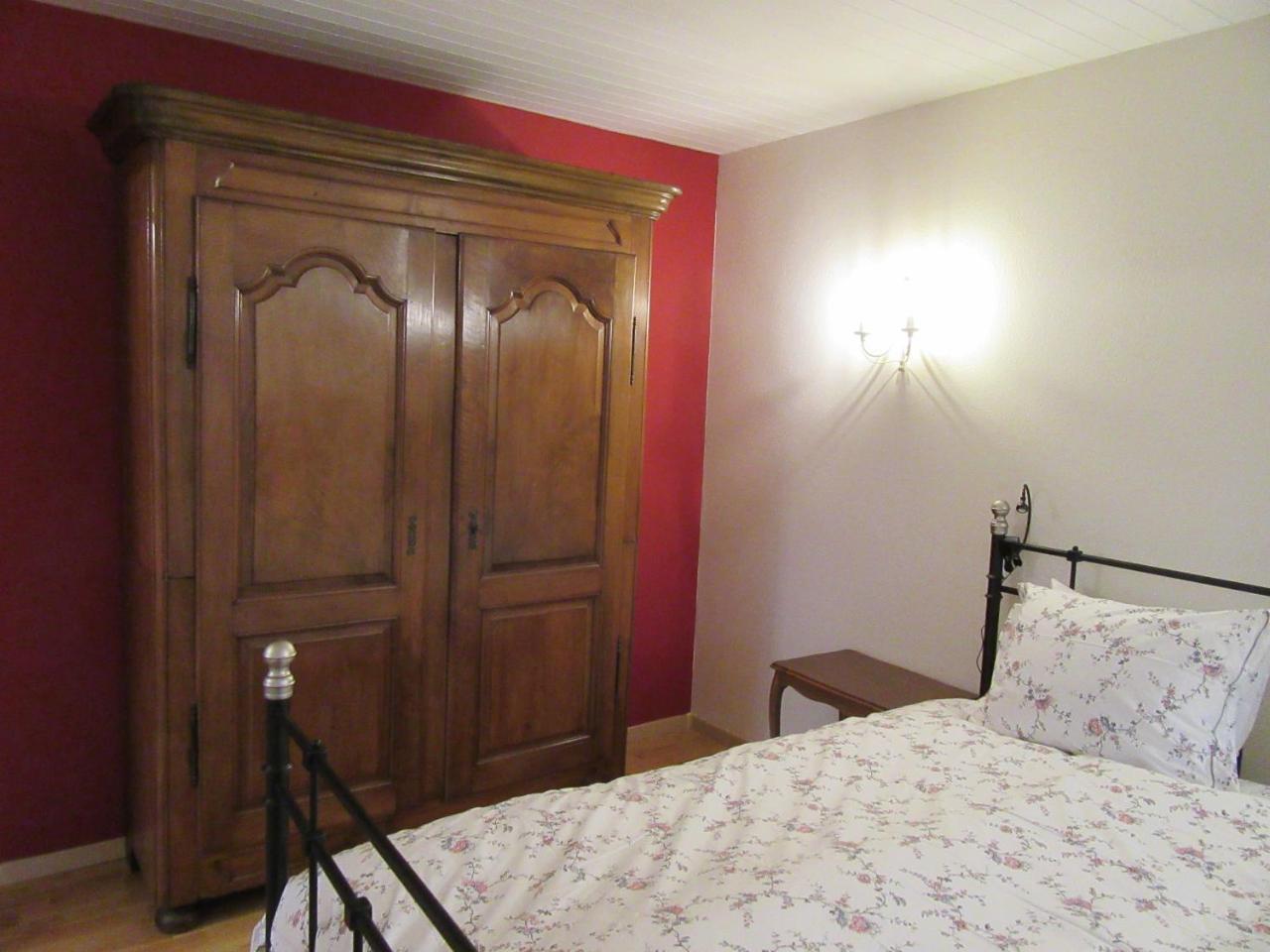 Le Debarcadere Apartment Saint Sulpice  Exterior photo