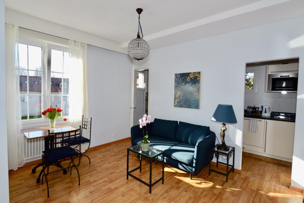 Le Debarcadere Apartment Saint Sulpice  Exterior photo